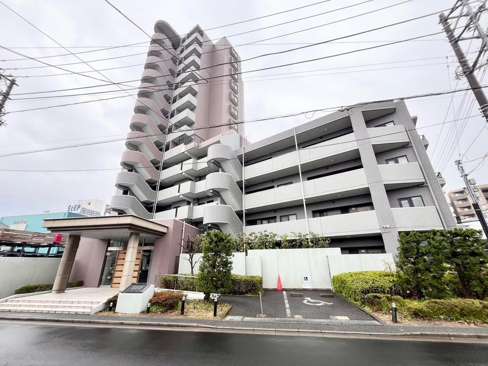 3LDK apartment in Yamato, Kanagawa - Photo 1