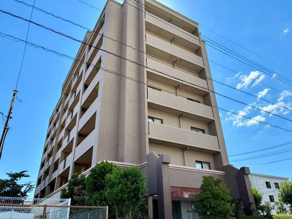 3LDK apartment in Kita Ward, Okayama - Photo 1
