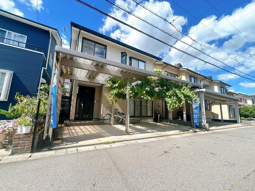 4LDK house in Fukui, Fukui - Photo 1