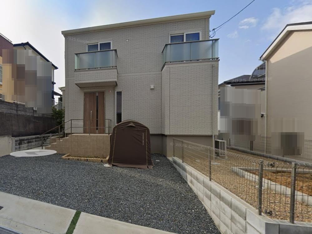 3LDK+2S house in Takatsuki, Osaka - Photo 1