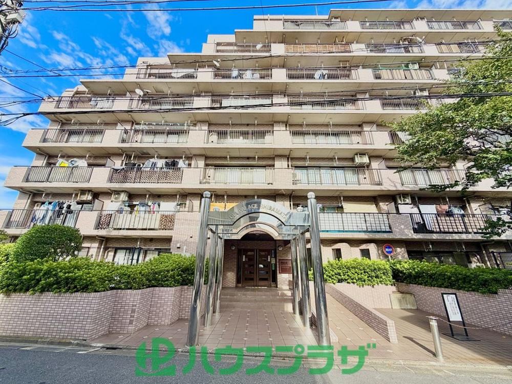 2LDK apartment in Katsushika Ward, Tokyo - Photo 1
