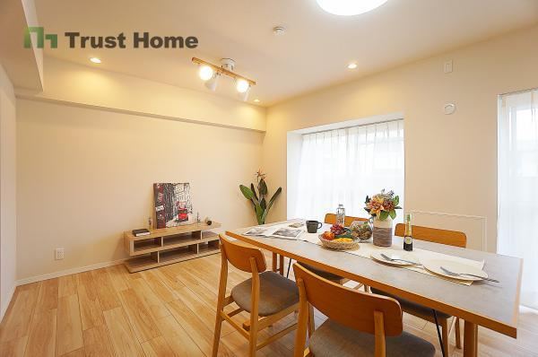 3LDK apartment in Toyonaka, Osaka - Photo 1
