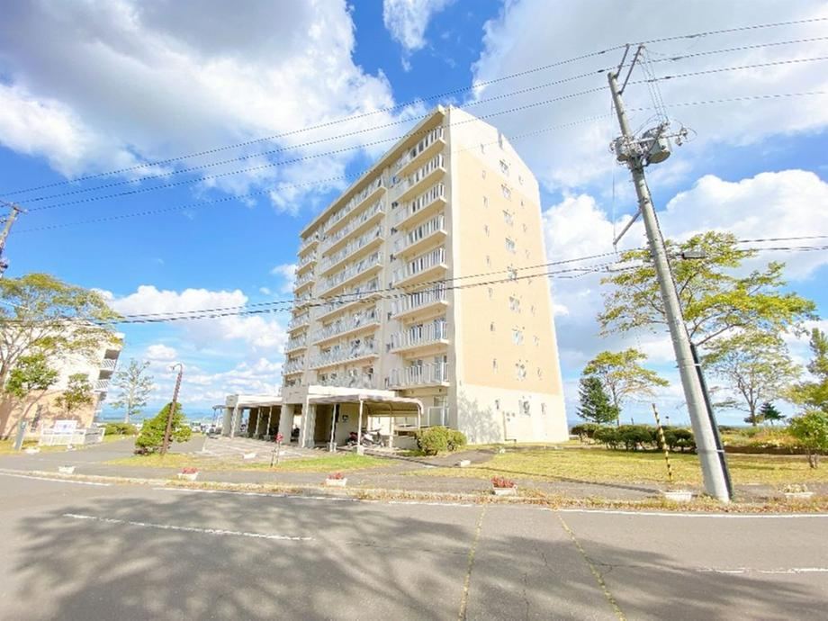 3LDK apartment in Kitahiroshima, Hokkaido - Photo 1