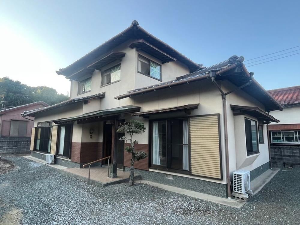 5LDK+S house in Iizuka, Fukuoka - Photo 1