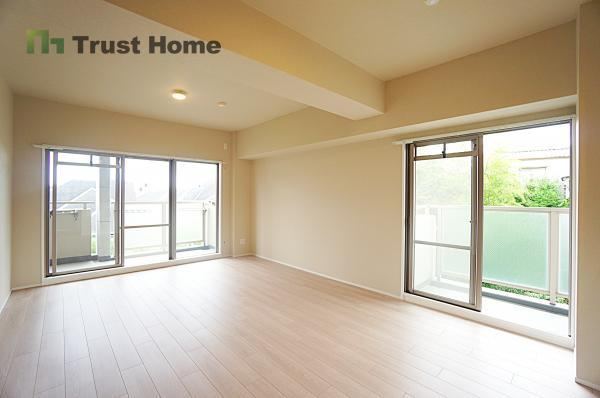 4LDK apartment in Takarazuka, Hyogo - Photo 1