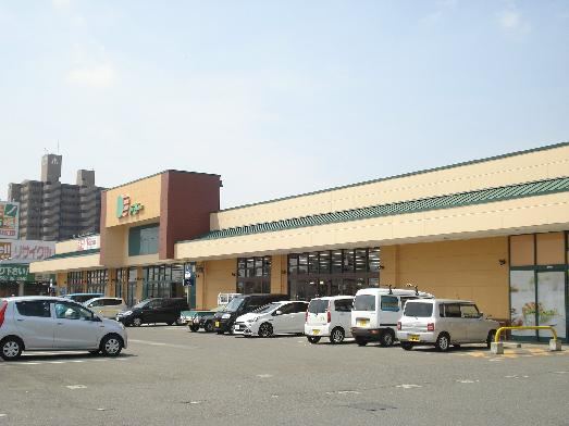 8LDK house in Higashiura, Chita District, Aichi - Photo 1