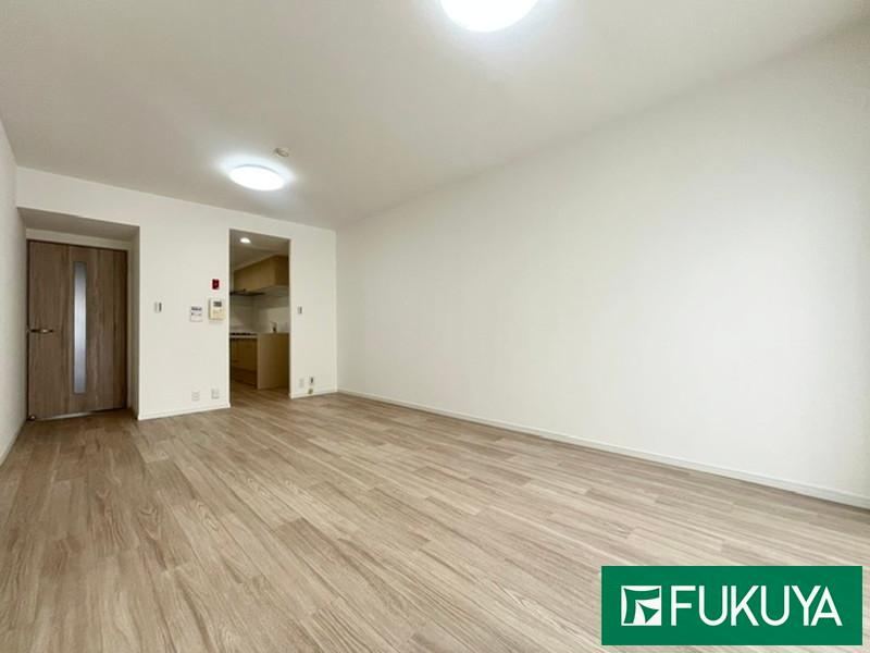 3LDK+S apartment in Miyakojima Ward, Osaka - Photo 1