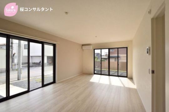 4LDK house in Kariya, Aichi - Photo 1