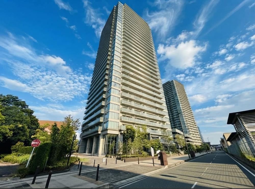 2LDK apartment in Ebina, Kanagawa - Photo 1