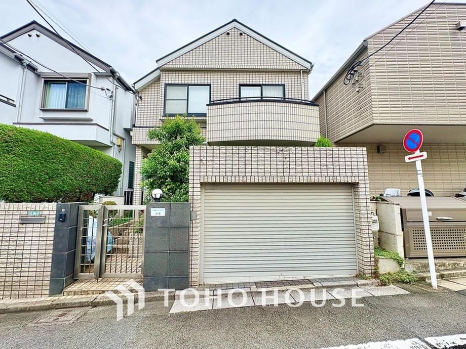 4LDK house in Meguro Ward, Tokyo - Photo 1