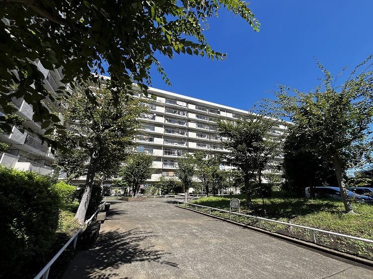 3LDK apartment in Inagi, Tokyo - Photo 1