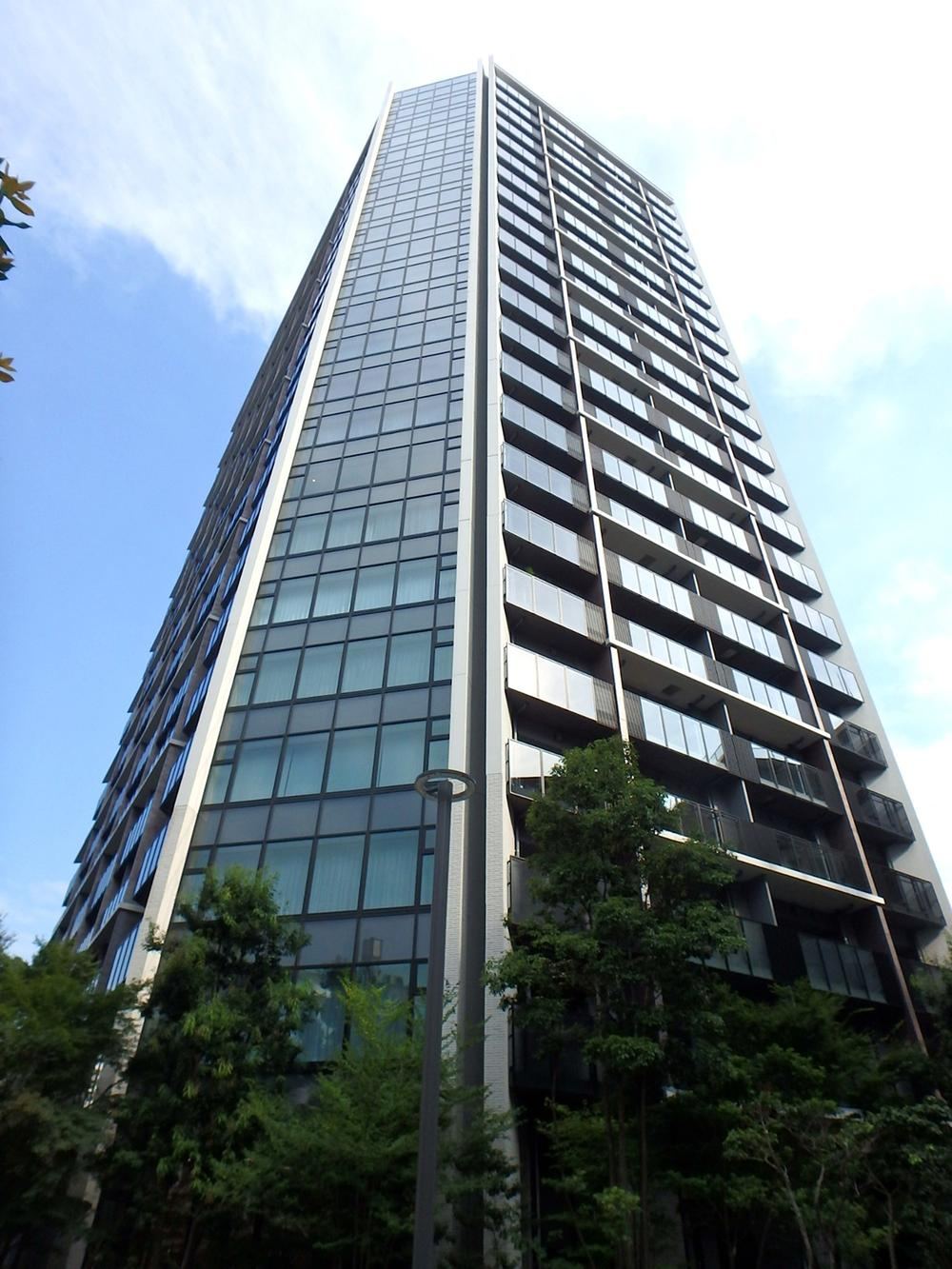2LDK apartment in Shibuya Ward, Tokyo - Photo 1