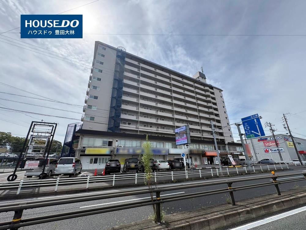 4DK apartment in Toyota, Aichi - Photo 1