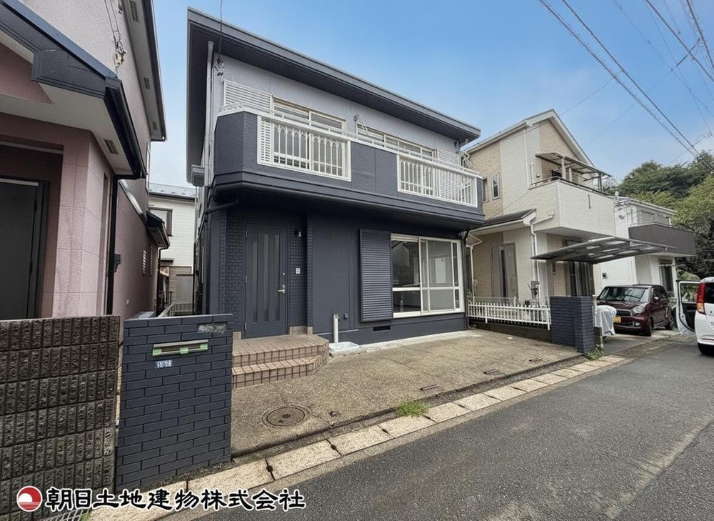 4LDK house in Ayase, Kanagawa - Photo 1