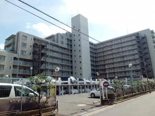 3LDK apartment in Sakai Ward, Sakai, Osaka - Photo 1