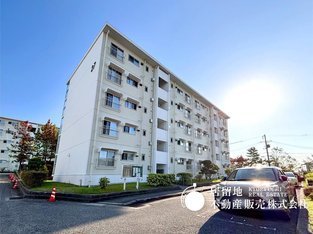 3LDK apartment in Suma Ward, Kobe, Hyogo - Photo 1