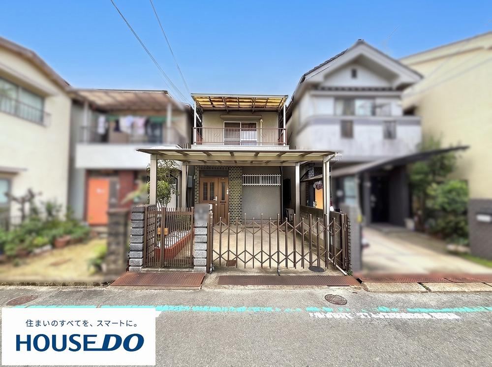 3DK house in Hirakata, Osaka - Photo 1