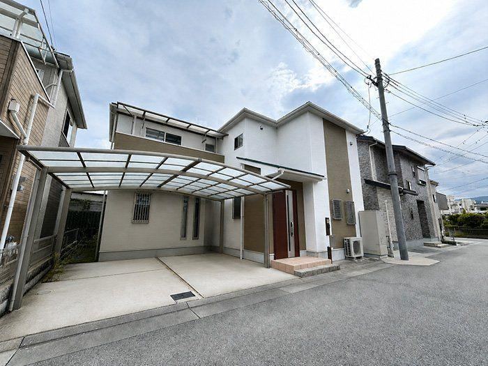 4LDK house in Takarazuka, Hyogo - Photo 1