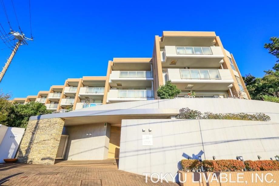 3LDK apartment in Fujisawa, Kanagawa - Photo 1