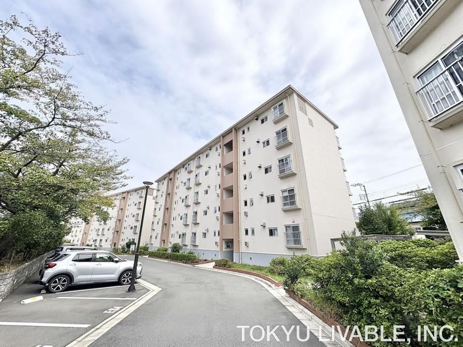 3DK apartment in Yokosuka, Kanagawa - Photo 1