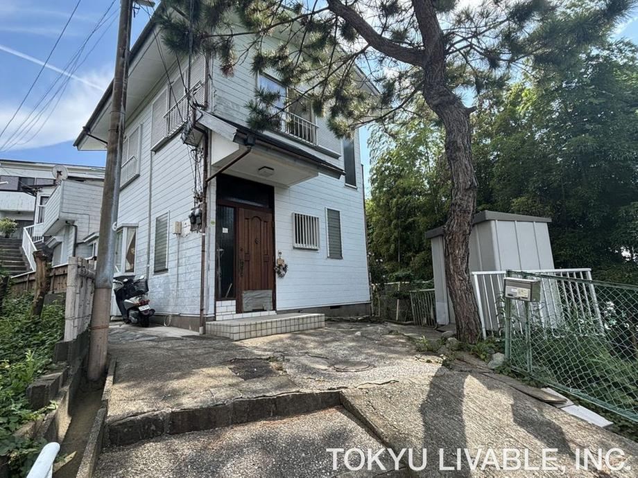 5LDK house in Isogo Ward, Yokohama, Kanagawa - Photo 1