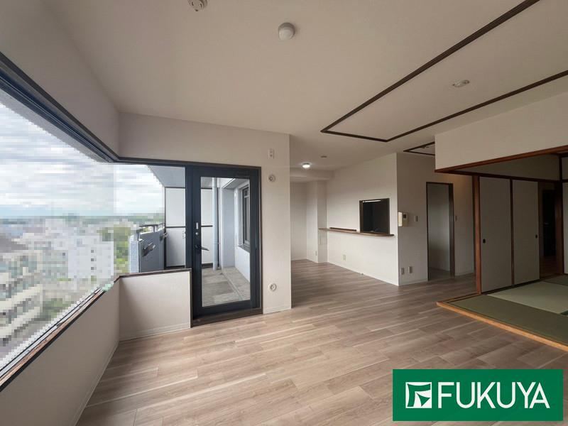 3LDK apartment in Nishi Ward, Kobe, Hyogo - Photo 1