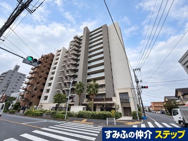 3LDK apartment in Katsushika Ward, Tokyo - Photo 1