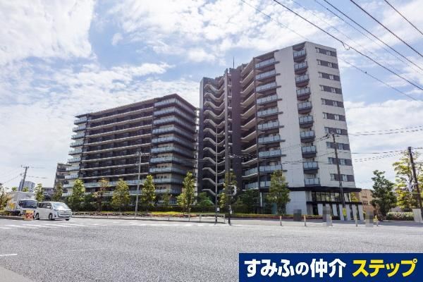 3LDK apartment in Kawasaki Ward, Kawasaki, Kanagawa - Photo 1