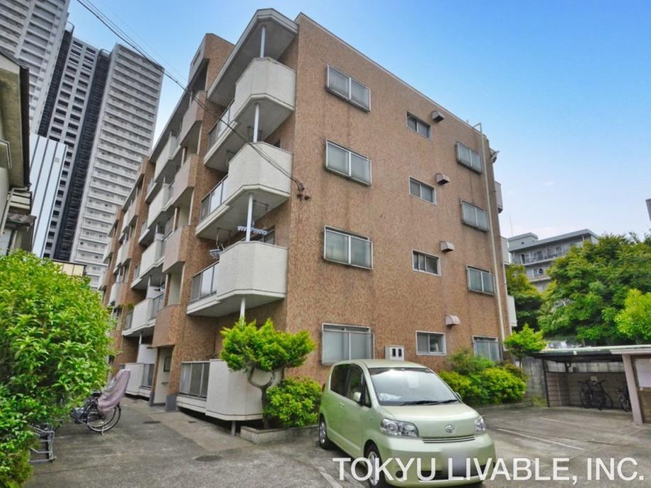 2LDK apartment in Kawaguchi, Saitama - Photo 1