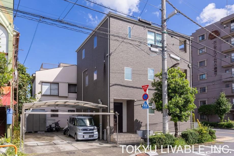 4LDK house in Adachi Ward, Tokyo - Photo 1