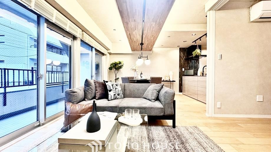 1LDK+S apartment in Shibuya Ward, Tokyo - Photo 1