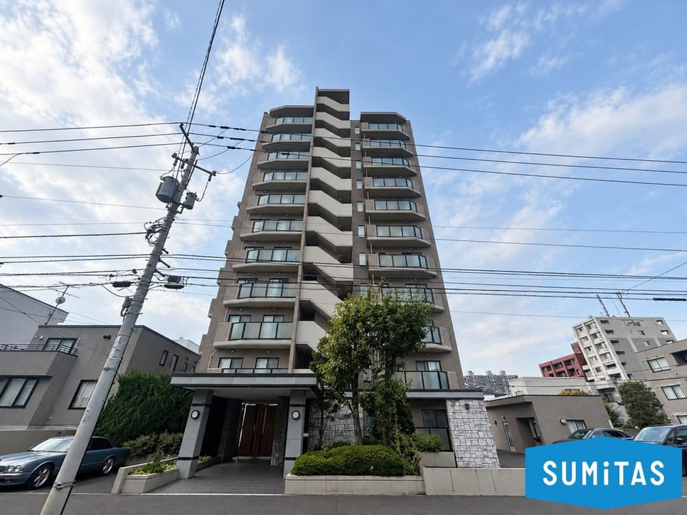 4LDK+S apartment in Chuo Ward, Sapporo, Hokkaido - Photo 1