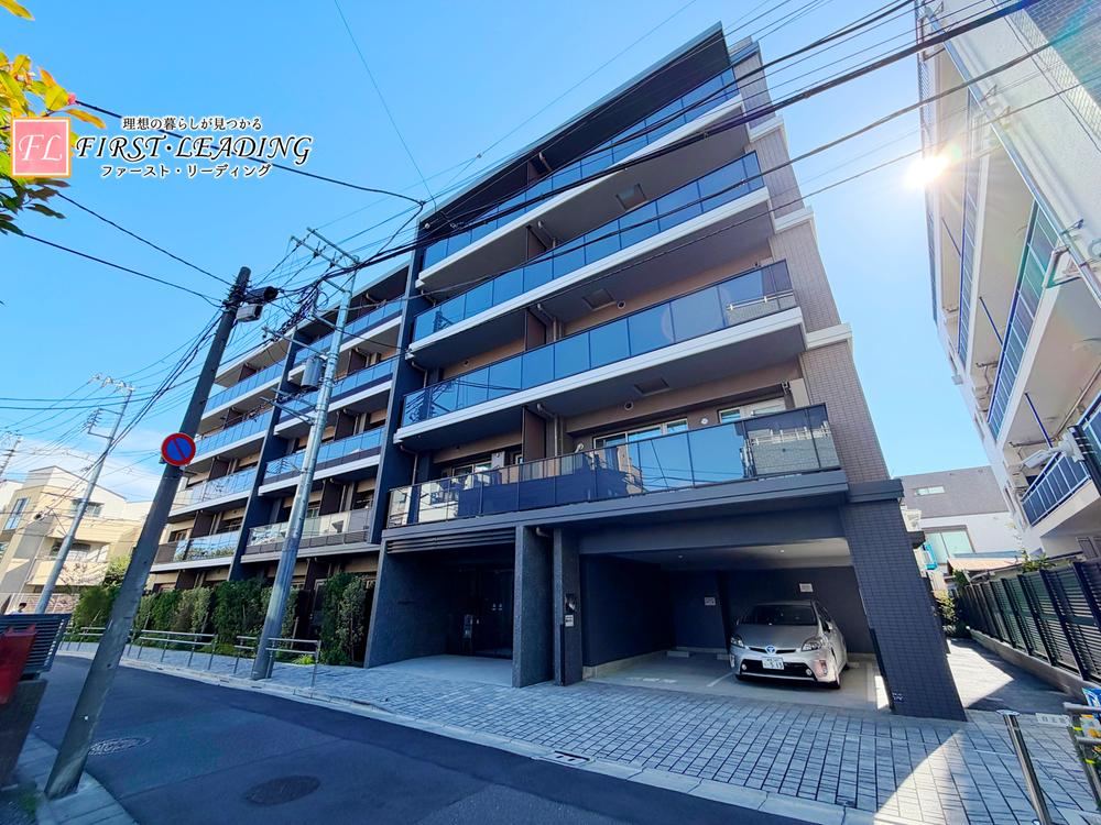 2LDK apartment in Itabashi Ward, Tokyo - Photo 1
