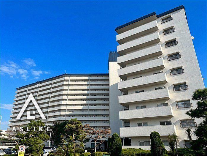 4LDK apartment in Katsushika Ward, Tokyo - Photo 1