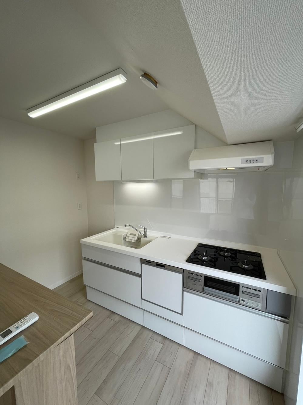 2LDK apartment in Shibuya Ward, Tokyo - Photo 1