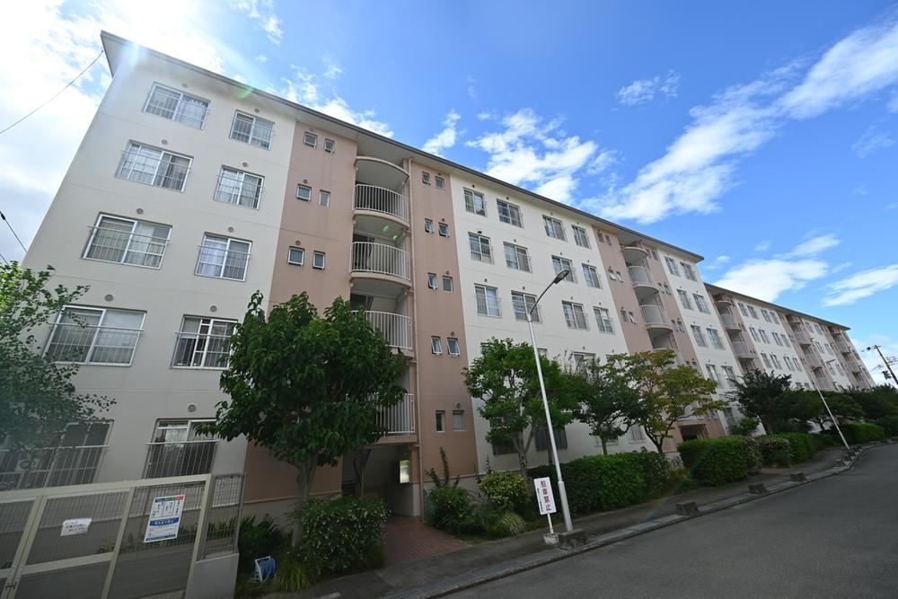 2LDK apartment in Mino, Osaka - Photo 1