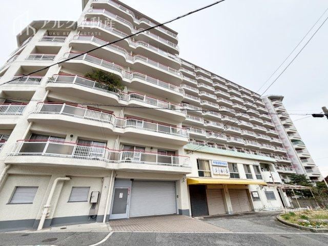 3LDK apartment in Nishinomiya, Hyogo - Photo 1
