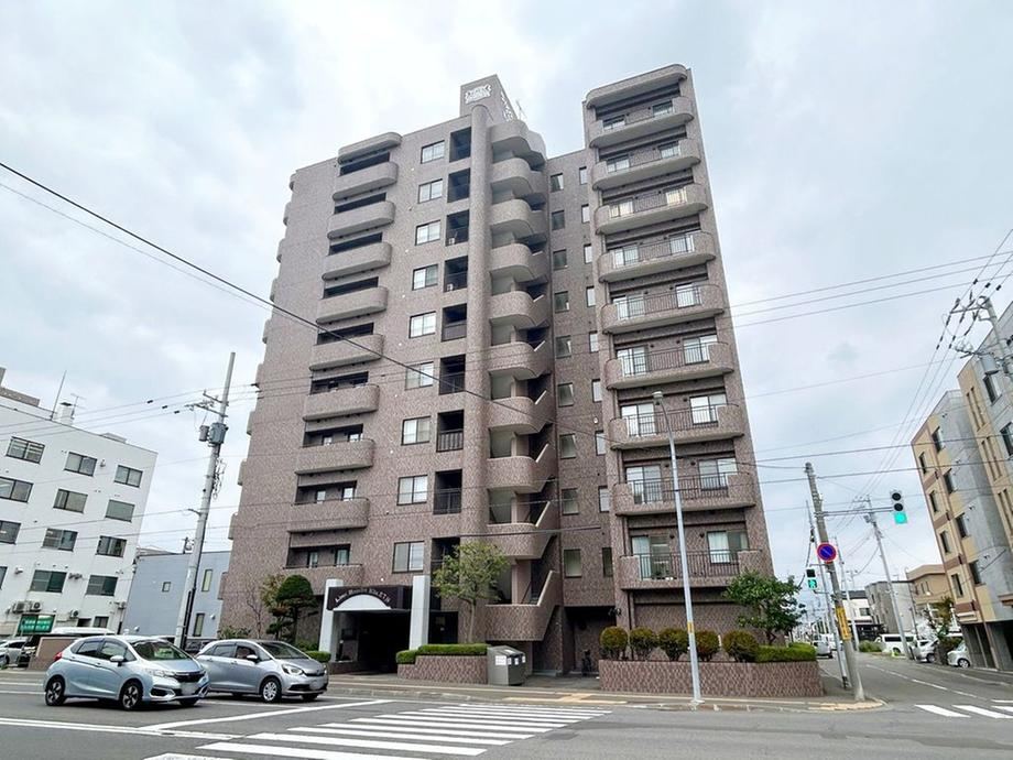 3LDK apartment in Kita Ward, Sapporo, Hokkaido - Photo 1