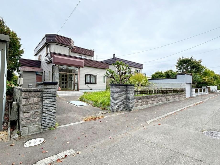 353 m² land in Atsubetsu Ward, Sapporo, Hokkaido - Photo 1