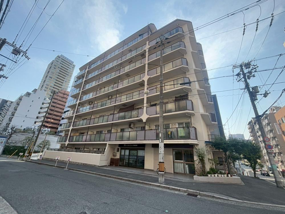 3DK apartment in Chuo Ward, Osaka - Photo 1