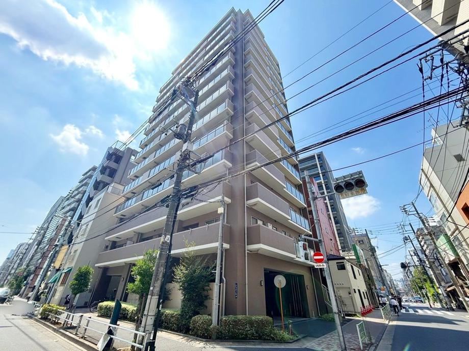 3LDK apartment in Taito Ward, Tokyo - Photo 1