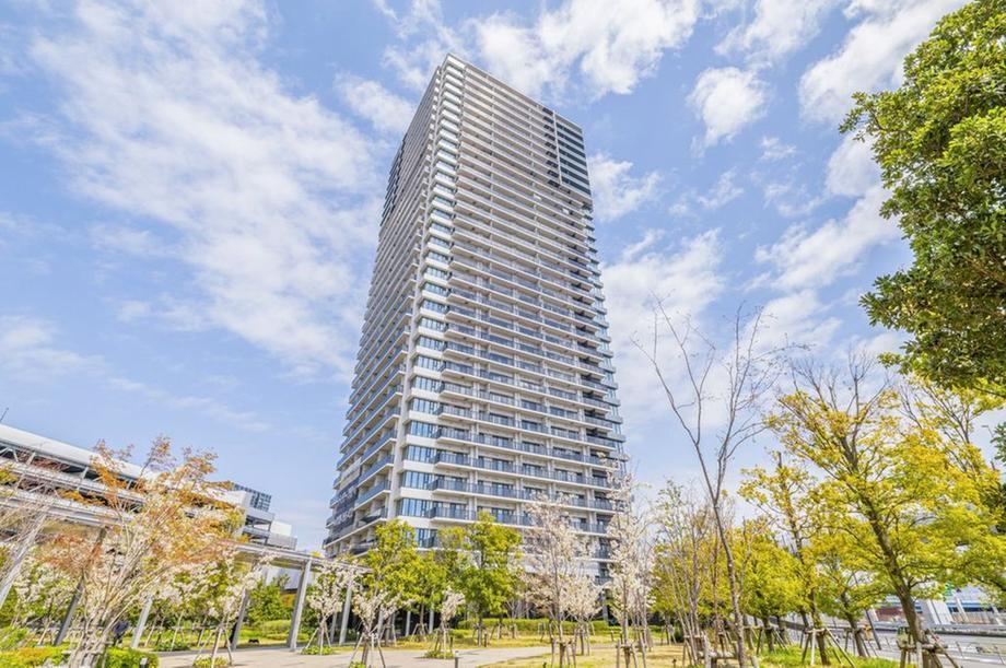 2LDK apartment in Koto Ward, Tokyo - Photo 1