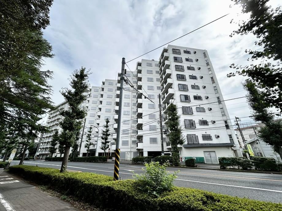 2LDK+S apartment in Hiratsuka, Kanagawa - Photo 1