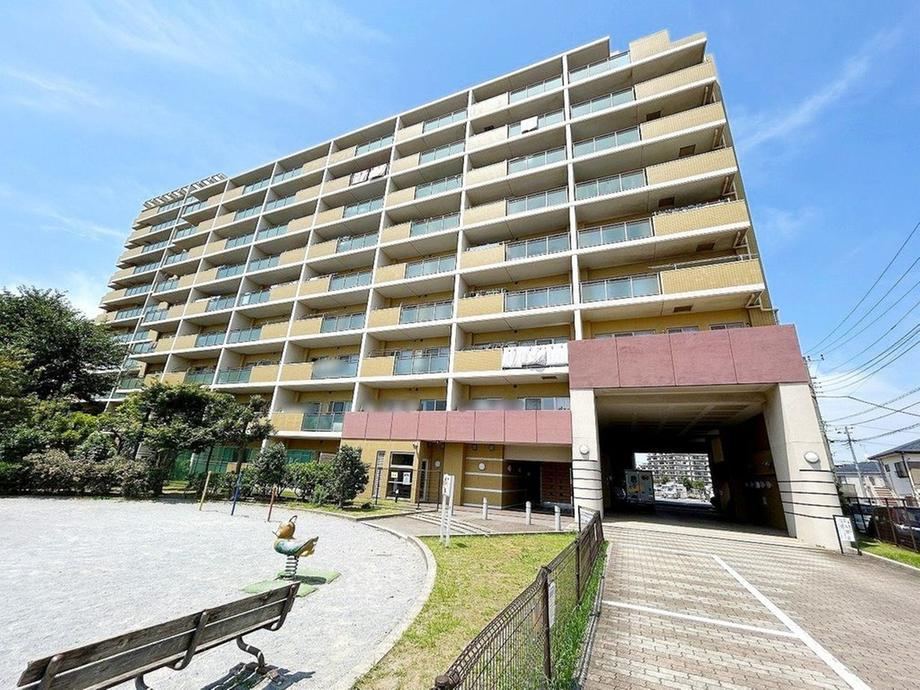 3LDK apartment in Funabashi, Chiba - Photo 1