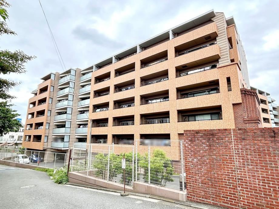 3LDK apartment in Kanagawa Ward, Yokohama, Kanagawa - Photo 1
