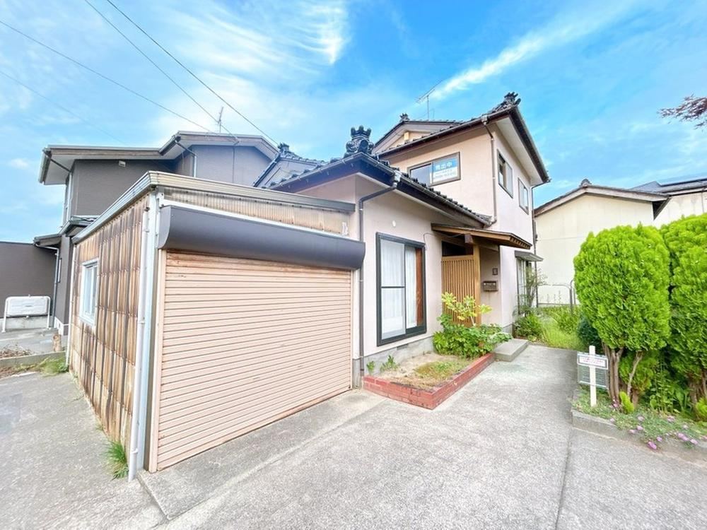 4LDK house in Sakata, Yamagata - Photo 1