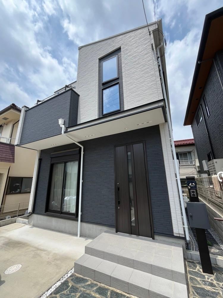 4LDK house in Ichikawa, Chiba - Photo 1