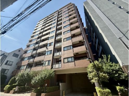 4LDK apartment in Bunkyo Ward, Tokyo - Photo 1