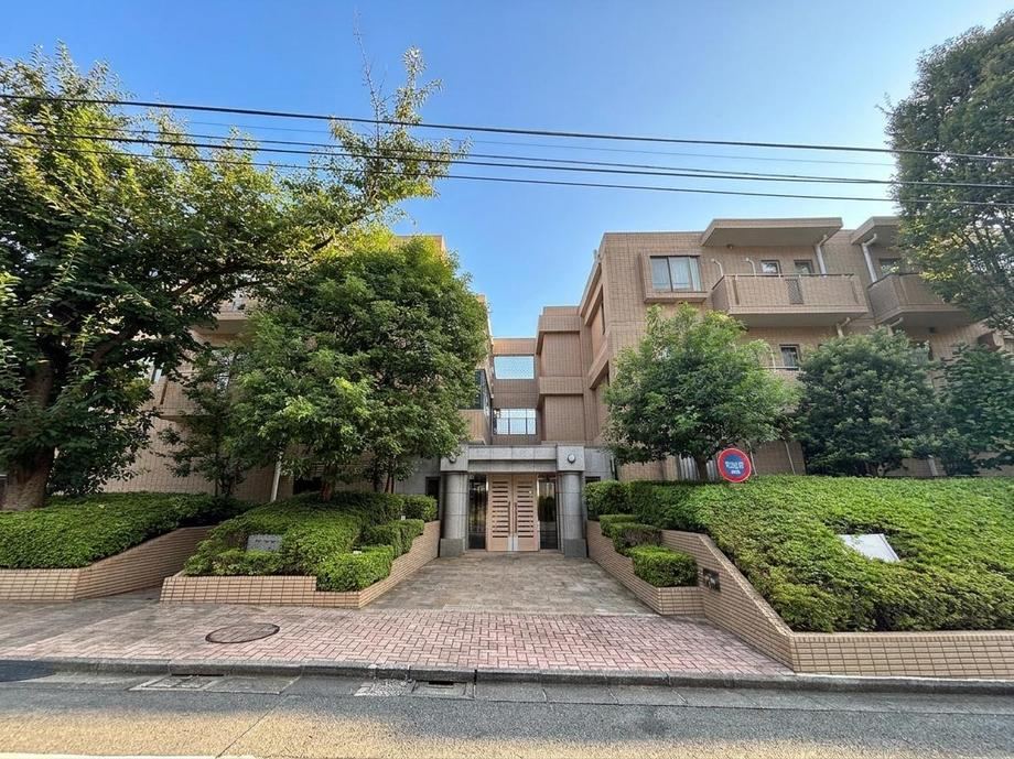 3LDK apartment in Setagaya Ward, Tokyo - Photo 1