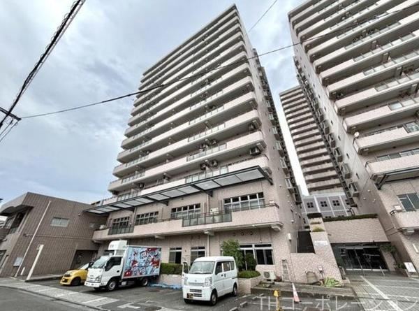 3LDK apartment in Atsugi, Kanagawa - Photo 1